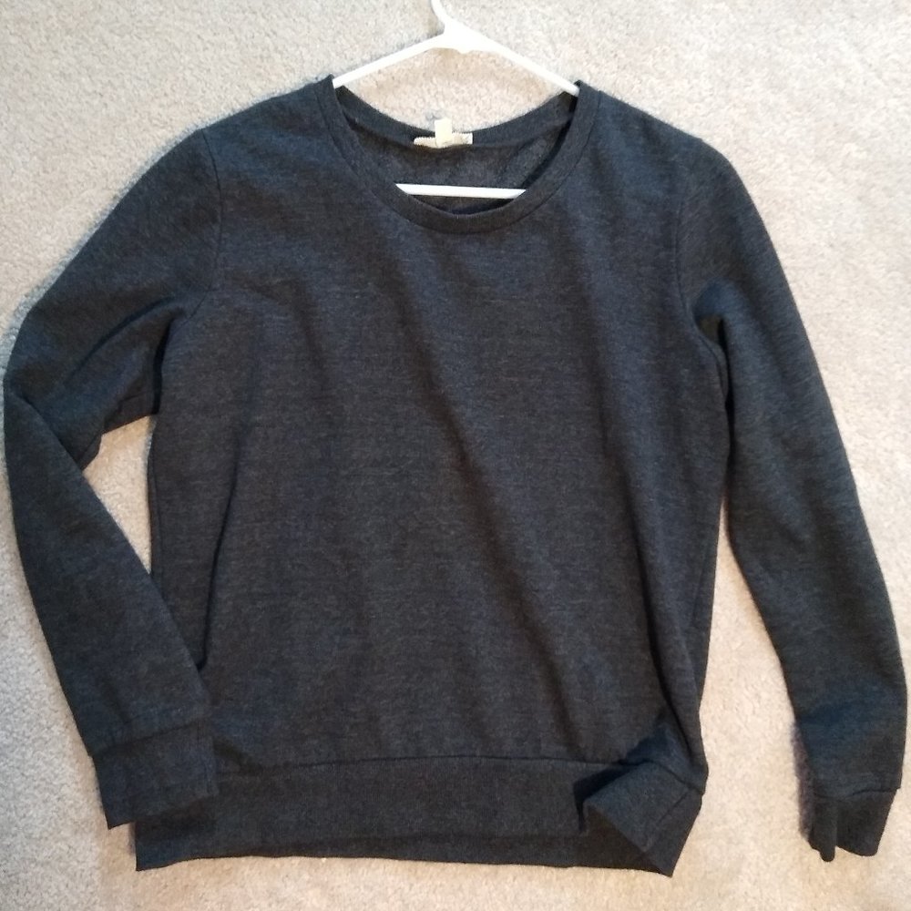 Womens Size M Dark Gey Crew Neck Sweatshirt